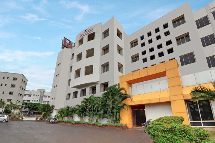 https://cache.careers360.mobi/media/colleges/social-media/media-gallery/7023/2021/1/7/Campus View of Dr DY Patil Unitech Societys DY Patil Institute of Hotel Management and Catering Technology Pune_Campus-View.jpg
